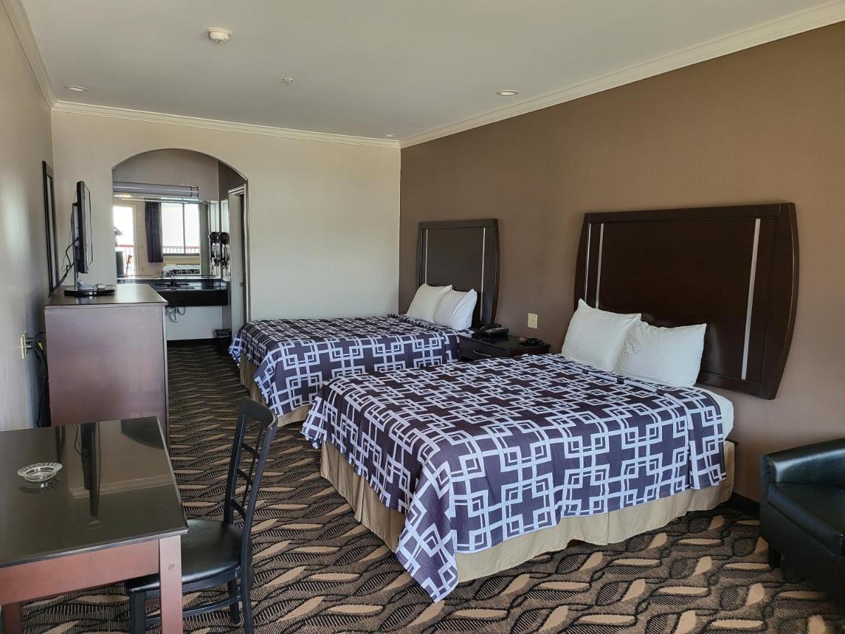 Palace Inn Sam Houston Race Park West Road מראה חיצוני תמונה