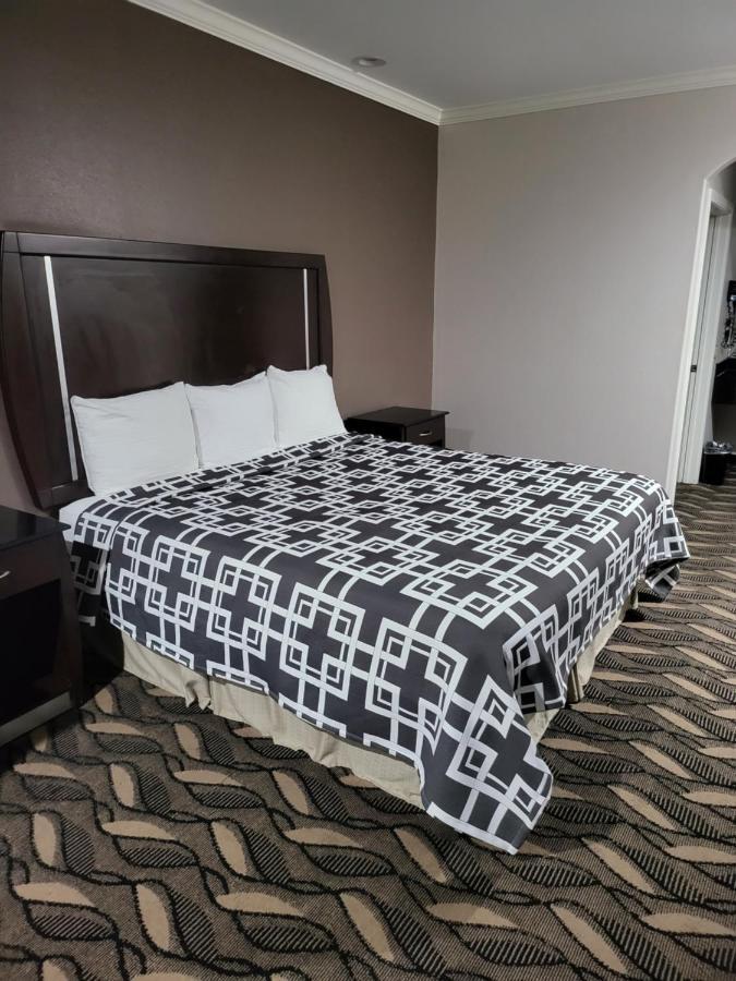 Palace Inn Sam Houston Race Park West Road מראה חיצוני תמונה