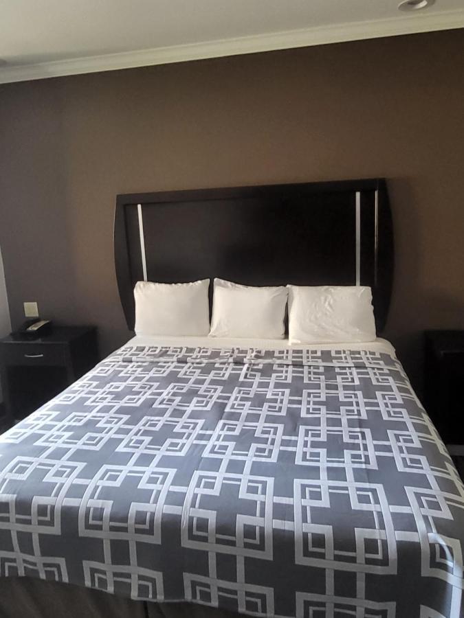 Palace Inn Sam Houston Race Park West Road מראה חיצוני תמונה