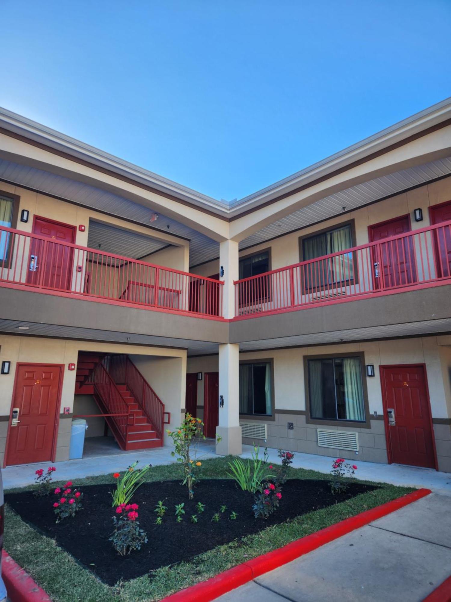 Palace Inn Sam Houston Race Park West Road מראה חיצוני תמונה
